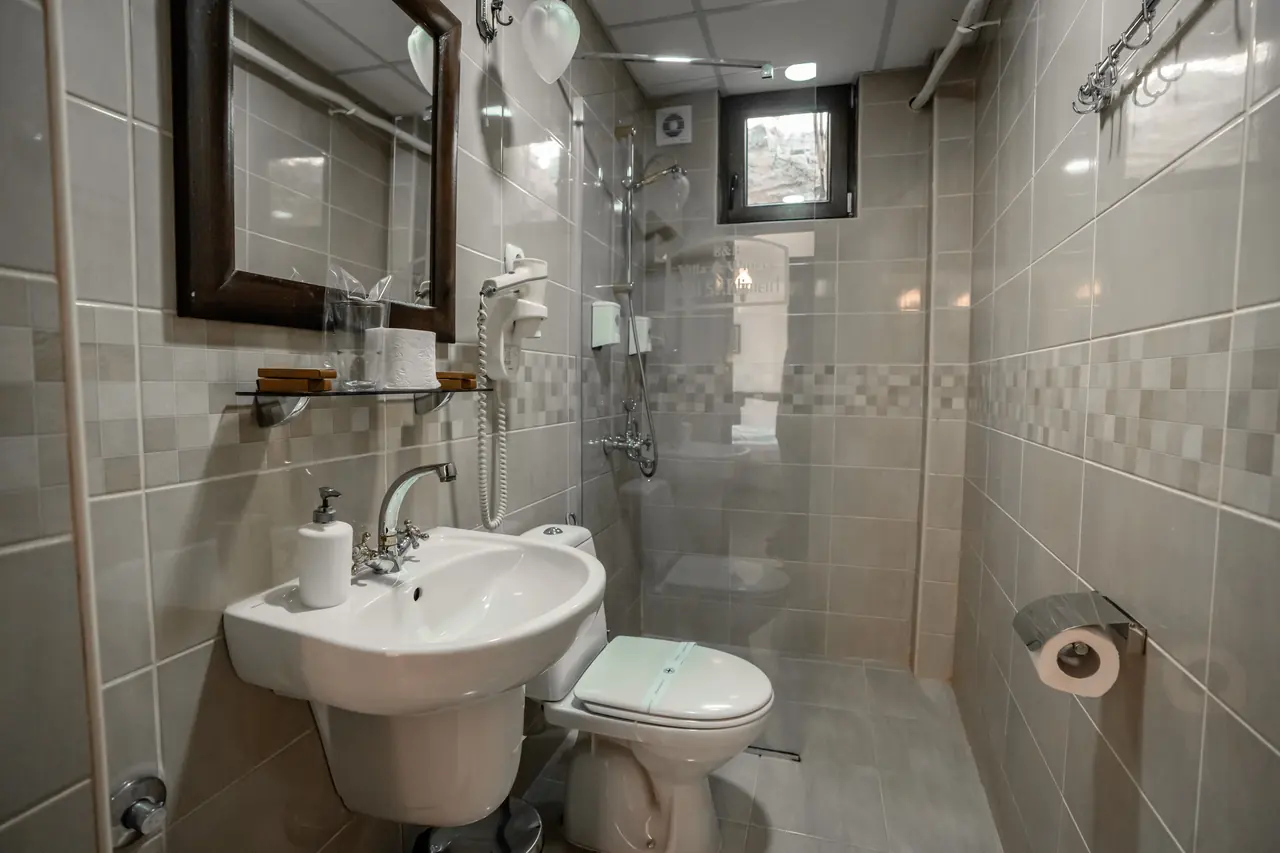 Bathroom wide