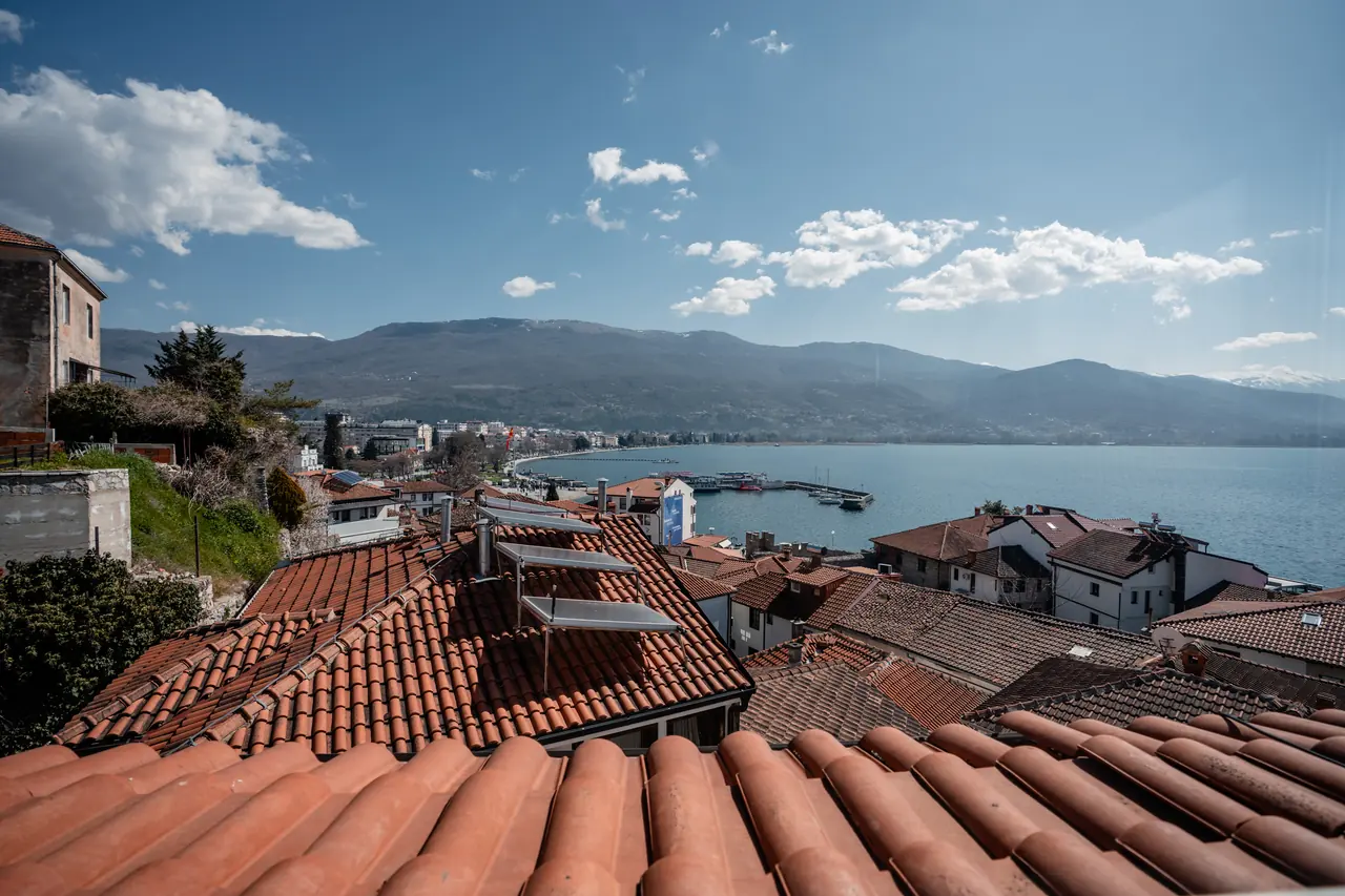 Same view, slightly brighter. Pick this one